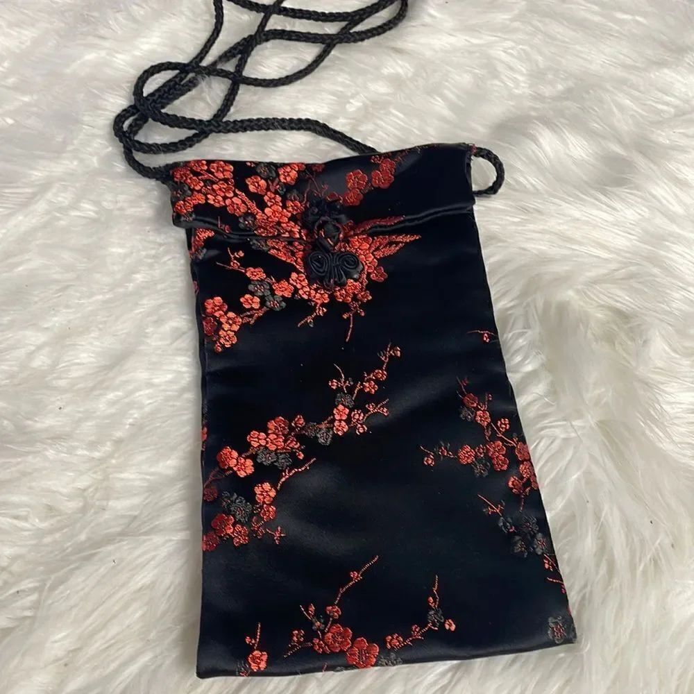 Asian style Shoulder Bag or Jewelry Travelbag